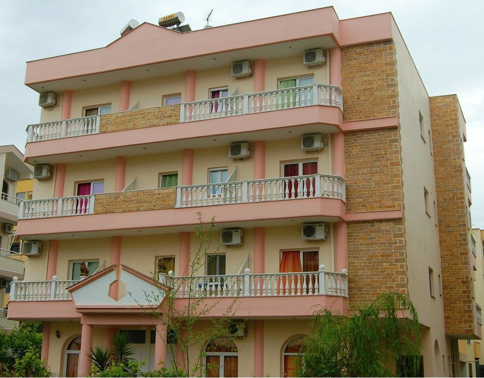 Nuovo Sun Golem Hotel Golem  Exterior photo